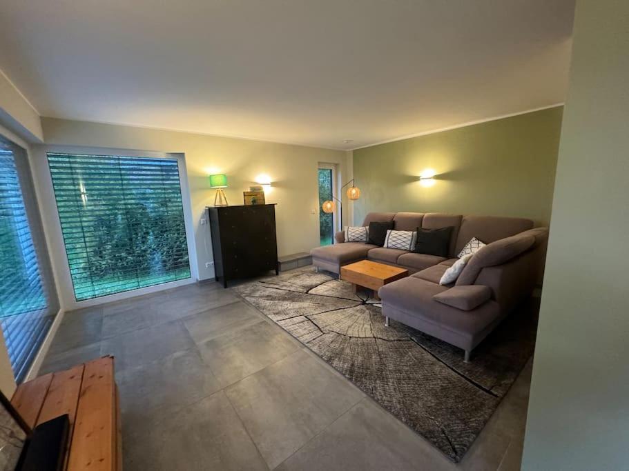 Modernes Ferienhaus In Uedersdorf Esterno foto