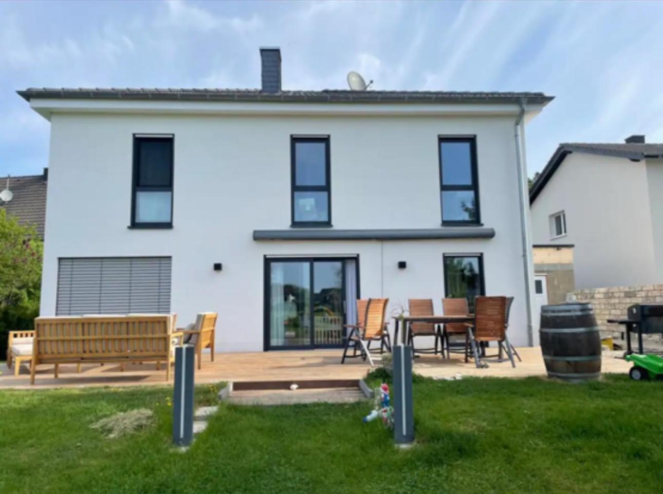 Modernes Ferienhaus In Uedersdorf Esterno foto